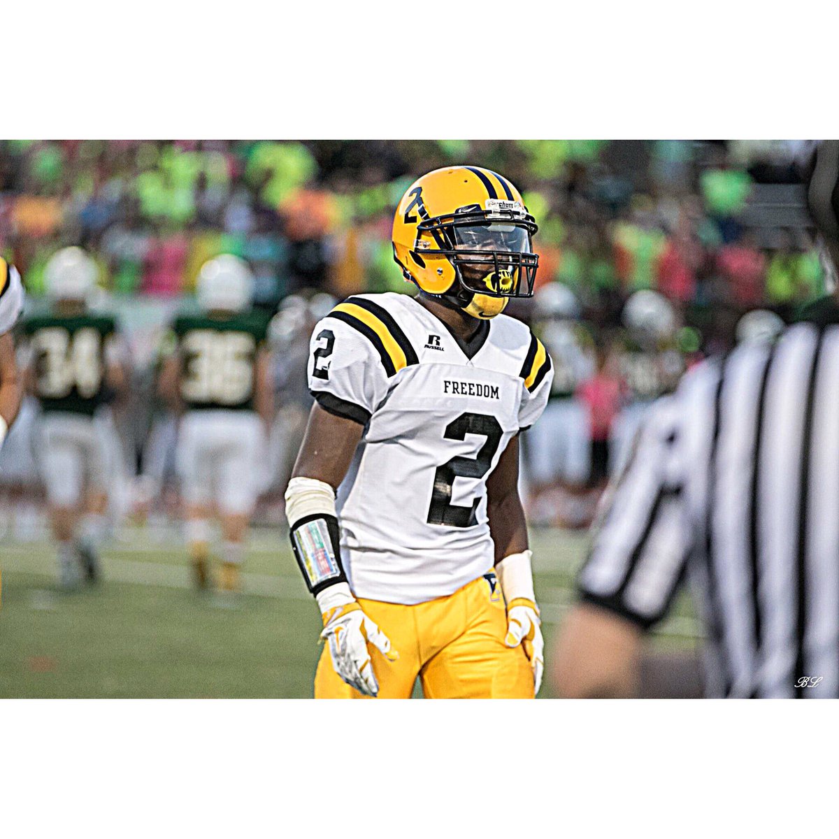 lightsonree2's tweet photo. Ya dig🤘🏾#2REEL https://t.co/ttaBuKPBSW
