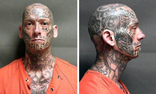 Authorities searching for heavily tattooed escaped inmate. (He'll be attempting to blend in...and failing miserably) apnews.com/573216344a3c43…