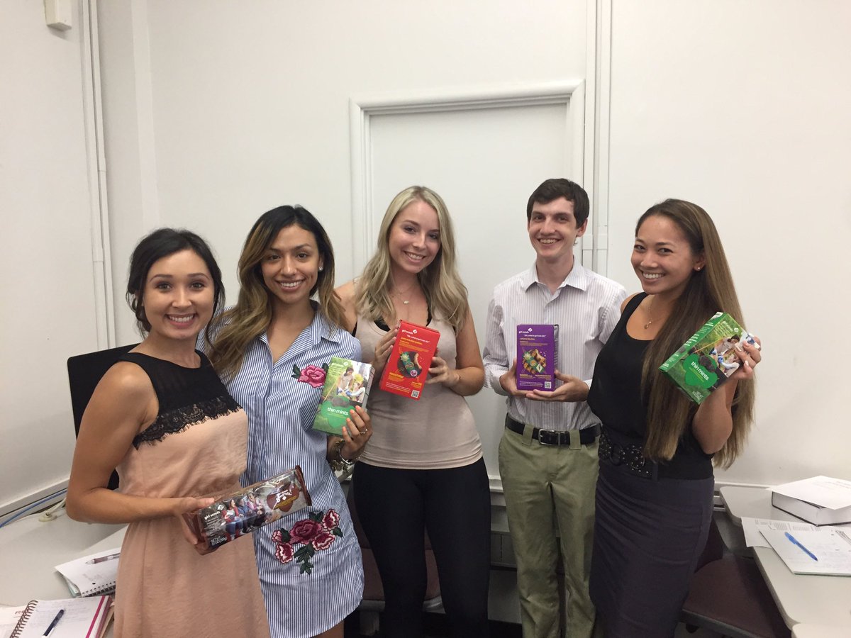 FSMCJDept's tweet image. Meet the clients day in #FSPRWriting -- Yay for @GSCCS and cookies!!! 🙌🏻