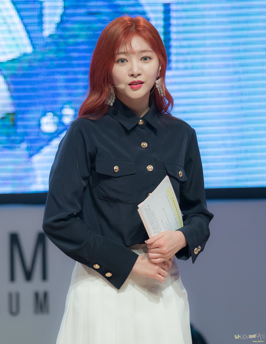 LastTae's tweet photo. 170417 - #라붐(#LABOUM) #휘휘(#HwiHwi) #쇼케이스 - #해인
@officialLABOUM @HAEIN_LABOUM 

https://t.co/GSjZHJOFhf https://t.co/Cy0lpIquSO