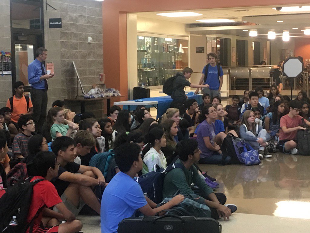 WHSIB's tweet photo. Thanks to all who attended the #ibprep ice cream social & meeting today! More events at https://t.co/ETlCImtLIr https://t.co/9pxWPZ7uGg