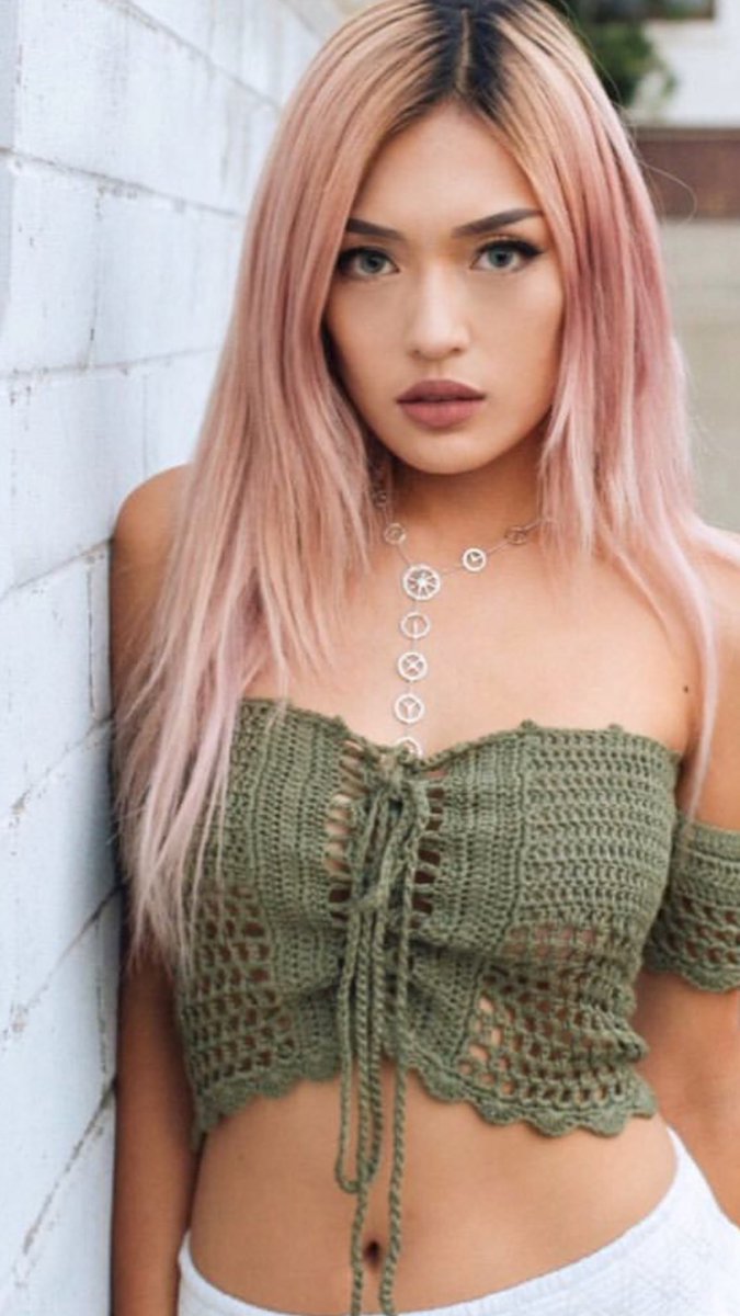 StoneSymbol's tweet photo. Masterpiece necklace worn by beautiful Sangyay channeling her inner boho spirit. #stoneunity #humanity #sterlingsilver 🙏🏿♥️🌹@itssangtime https://t.co/kg2gHPs779