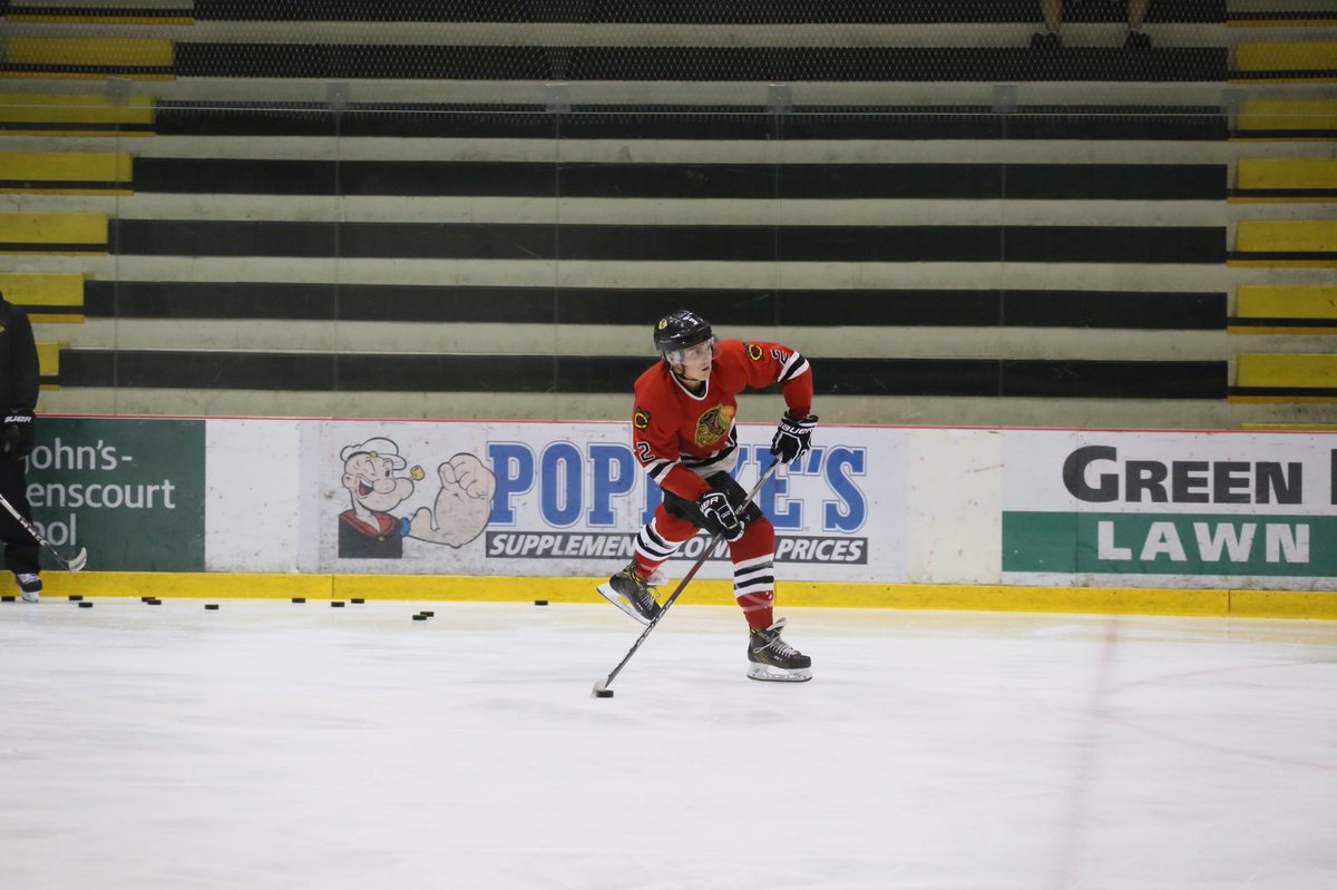 mmjhlhawks's tweet photo. The gents are skating hard! #2017tryouts @MMJHL https://t.co/B7XYGtrsik