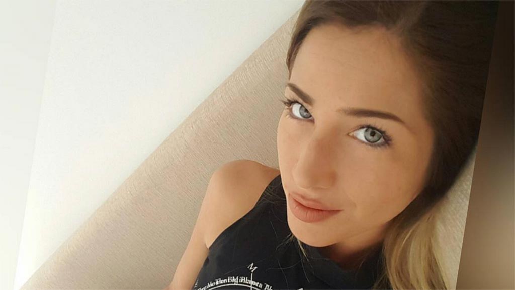 diariohoynet's tweet photo. Tras visitar @rialjorge la platense Agata Gallardón habló sobre la escandalosa relación que vivió con Adrián Navarro
https://t.co/aak7u1E0aL https://t.co/lNS1lFaRsU