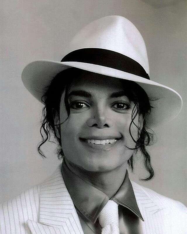 MJacksonEuropa's tweet photo. Siempre te llevaremos en nuestros corazones! ❤❤❤ #MichaelJackson https://t.co/VAlN00wMFg