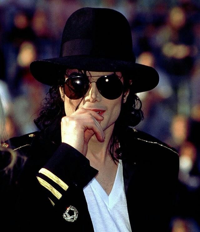 MJacksonEuropa's tweet photo. Sí te gusta #MichaelJackson ya saben, síguenos! No te arrepentirás. 😊😊😊 https://t.co/EQdfvNG4HQ