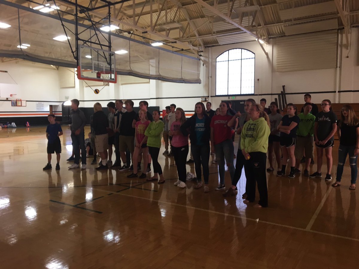 WabashFCA's tweet photo. FCA sings about our "Good Good Father" and Austin Wieland, Vali Reed, and Mckenzie Gray help to Make GOOD CHOICES FIRST! Matthew 6:33 https://t.co/8MC3dZEvzv