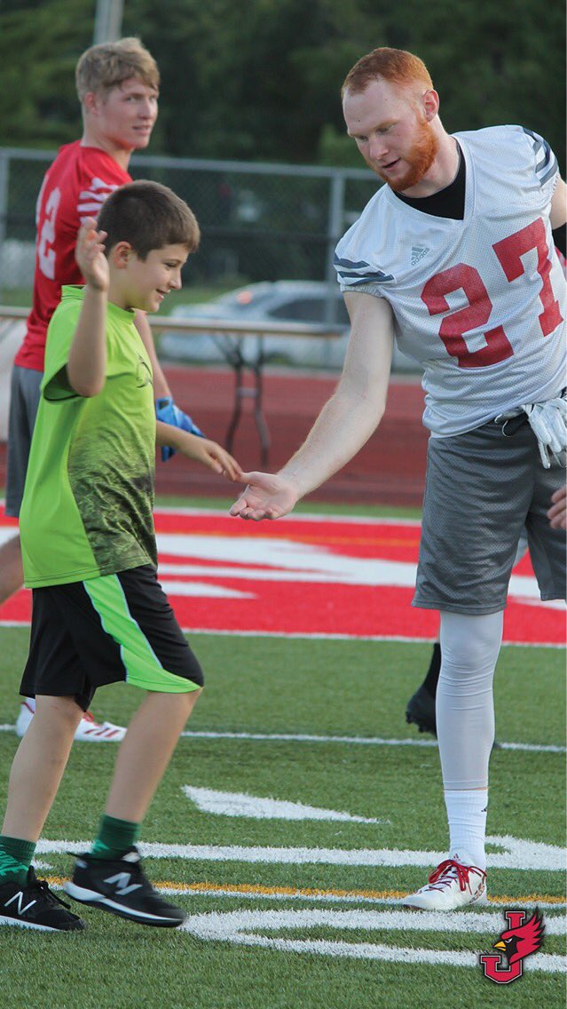 JewellCardinals's tweet photo. On the eve of the 2017 season opener @JewellFootball took time out for some of their youngest fans. https://t.co/A7egLQPrLe