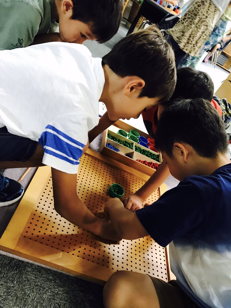 MSTokyoOak's tweet photo. Square roots in progress :) #MSTconfidence #MSTmath #MSTElementary https://t.co/D0Wt1ZaeZ6