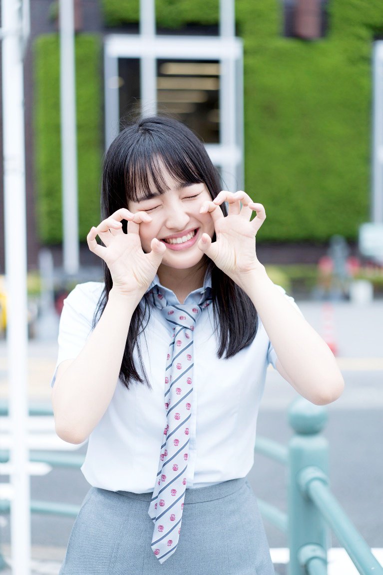 広報部【本日発売】 田島芽瑠掲載のSUMMER CANDY 2017は本日発売