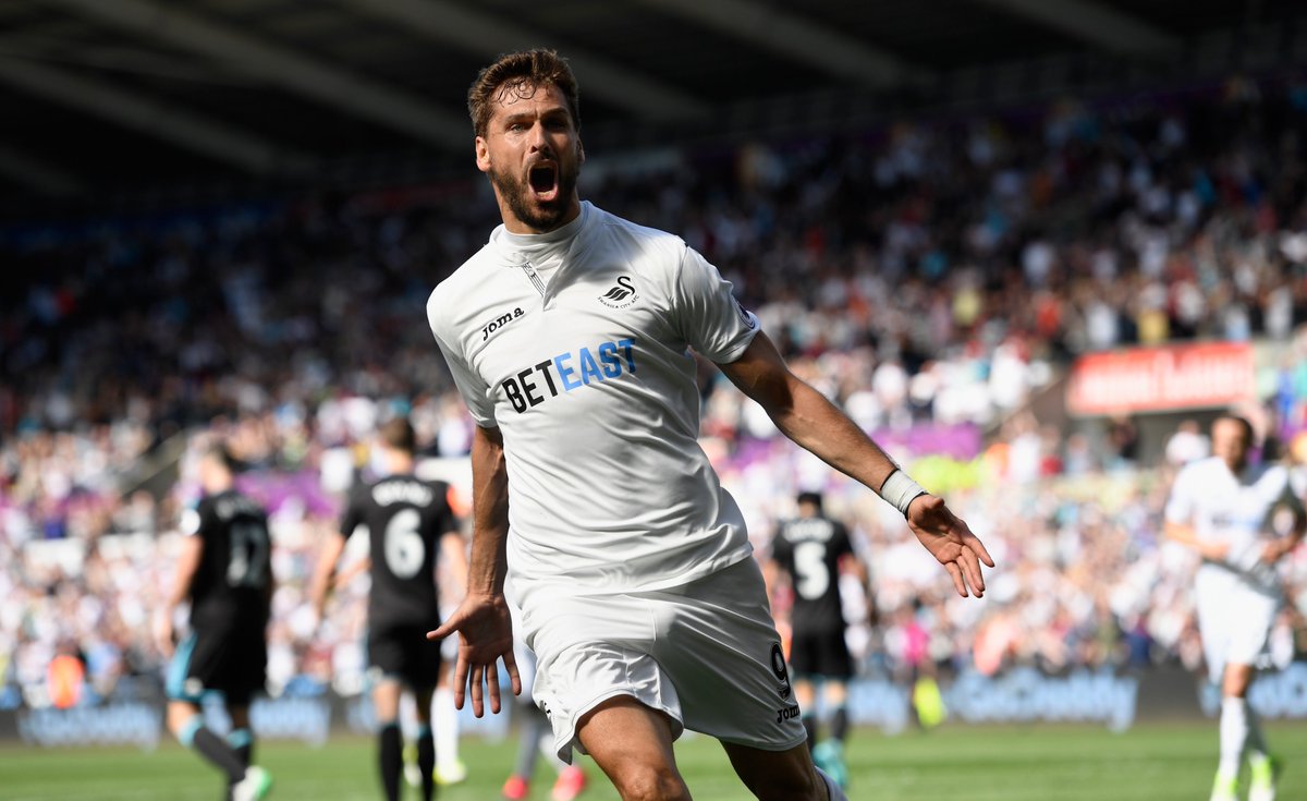 SkySportsNews's tweet photo. BREAKING: @SpursOfficial are favourites to sign Fernando Llorente after agreeing deal with @SwansOfficial for striker. #DeadlineDay #SSN https://t.co/gmgppnIGQn