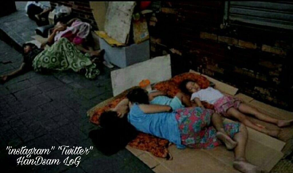 Amirkehtahai's tweet photo. Hu Saky Tu Kabhi #Raat May nikal kar #Dekho💯👇
Wo #Hadsay jinhay #Roshni #Chupha Letii Hay 😢 https://t.co/HWJOjuSbLM