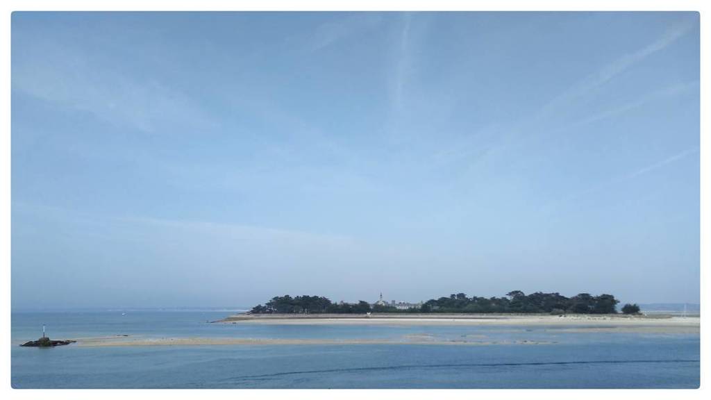 L'île aux enfants

#beautemps
#loireatlantique
#borddemer ift.tt/2xP9qUy ift.tt/2hiLpjD