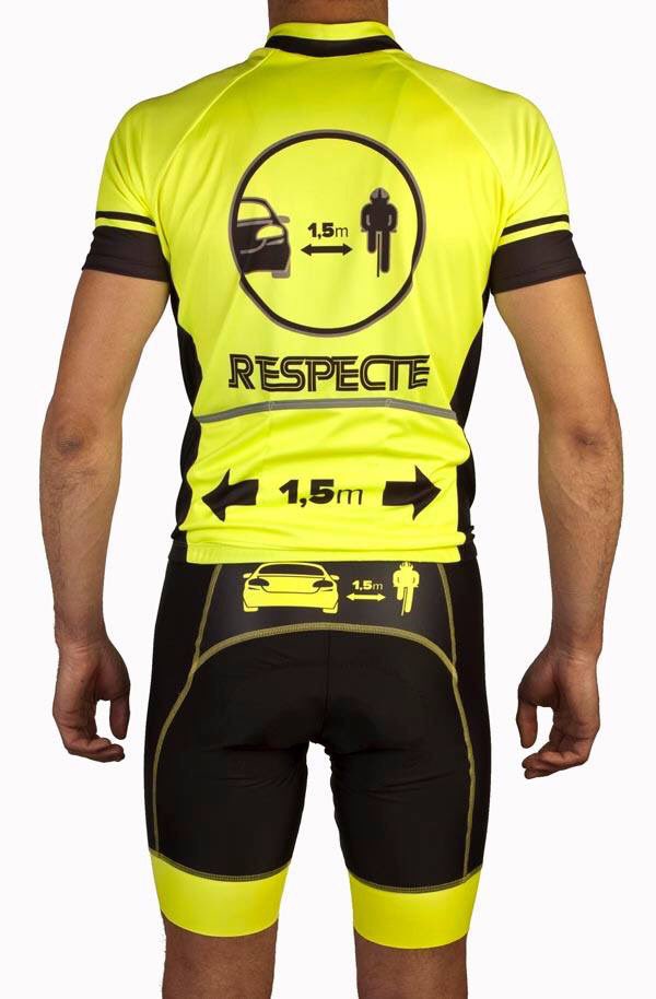 #JeSuisPasRaleurMais t'as le droit de respecter les distances de sécurité quand tu doubles un cycliste.