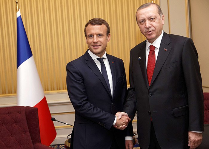 Valeurs's tweet photo. “Je suis obligé de parler tous les dix jours à Erdogan”, se plaint Macron >> https://t.co/ycWT85YGQd https://t.co/d8cPo0hOIy