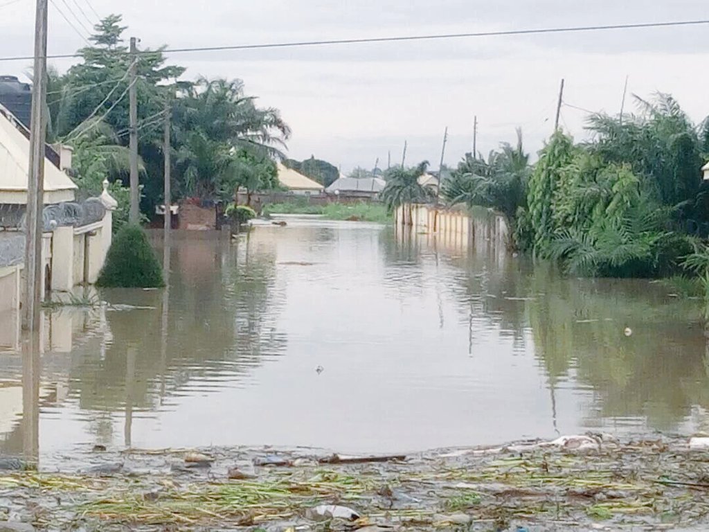 talkutalku's tweet photo. #Benue needs our prayers too; Just they need our support. https://t.co/QgVO1hwXjW