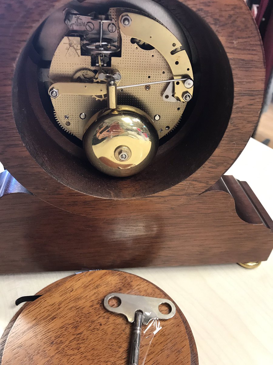 CRUK_Blackheath's tweet photo. 🕰Totes amaze gorgeous🕰 #clock #Comitti beautiful condition with winder really beautiful item 🕰 bargain 🕰 only £30 🕰#time4atreat 👏🕰👏 https://t.co/FsoXIwWQMA