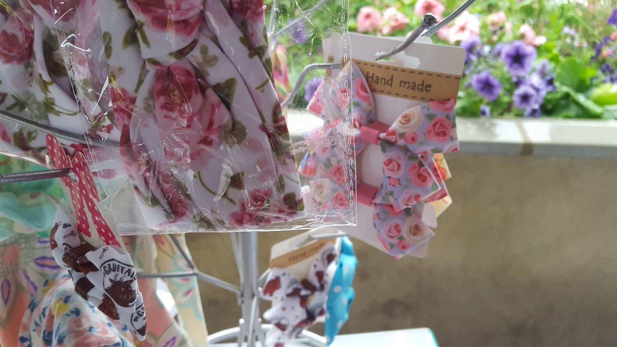 EatMeDrinkMeLDN's tweet photo. Choose some fabulous items for kids &Pets with Cornish Clobber & Munki Majik #CraftedW5 - this Sat 11am-5pm #Ealing #London @WalpoleFriends https://t.co/YRQfnbRCOE
