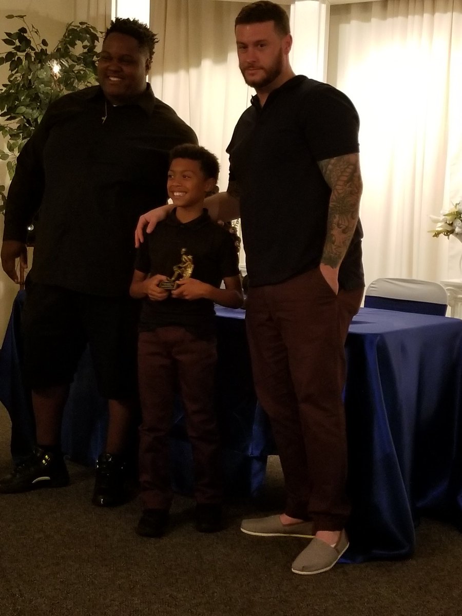 IamDylanHunter's tweet photo. 2017 Most Improved Player Award. #DH11 #TalentPlusHardwork https://t.co/yPxPA7fZqG