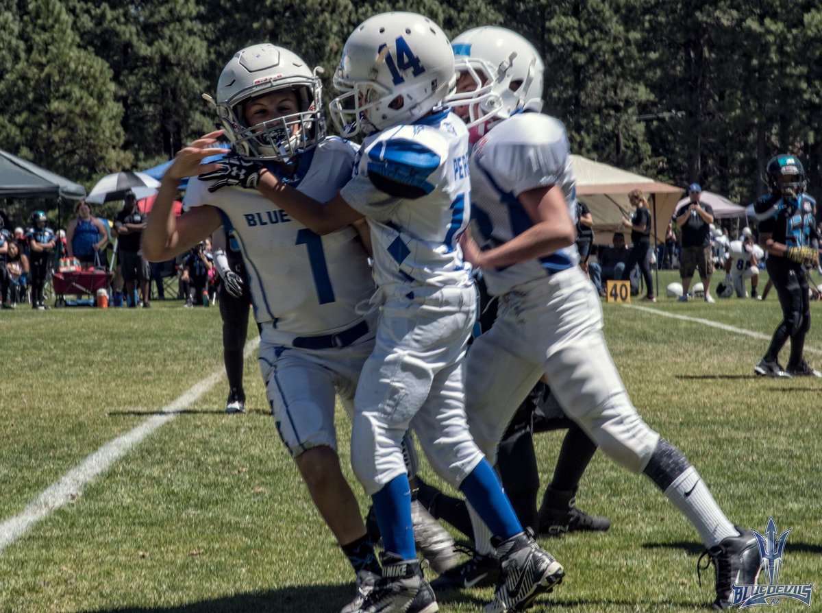 AZBlueDevils's tweet photo. Pics from our #ScrimmageInThePines are now up on our Facebook page. Great showing in #Flagstaff 🏈 #nau https://t.co/O0E5ZgQ4in