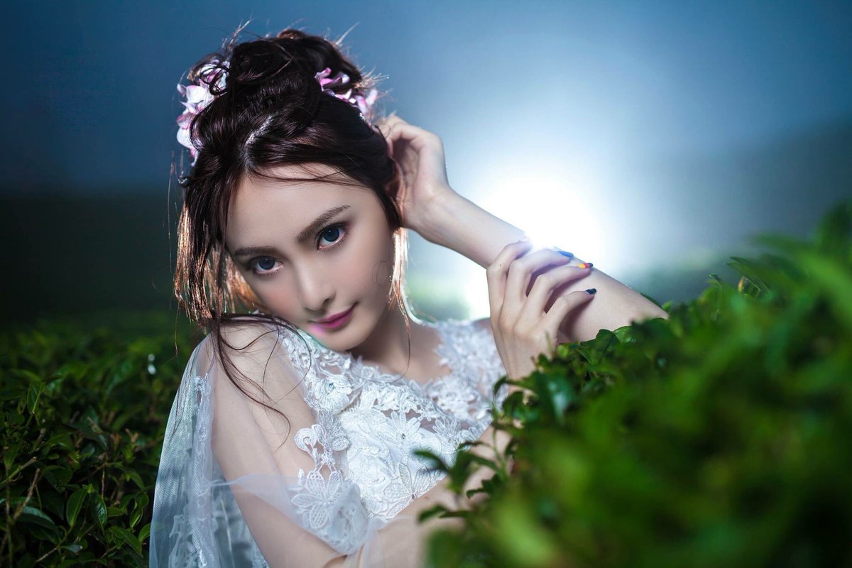 Rongrongcat's tweet photo. Model : Catcat Rongrong
Stylist :江聿翎
Photographer : 方炳楠
#intoxicating #instadaily #instagood #weddings #enchanting #enthrilling #makeup https://t.co/FbJ4aEbefc