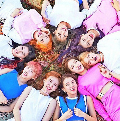 YASSminaonce's tweet photo. 200人記念タグします｡
RT､フォローお願いします｡
#TWICE
#Twitter上にいるTWICEペンさん全員と繋がるのが密かな夢だったりするのでとりあえずこれを見たTWICEペンさんはRTとフォローしていただけると全力でフォローしに行きます https://t.co/dJ4beJsbKl