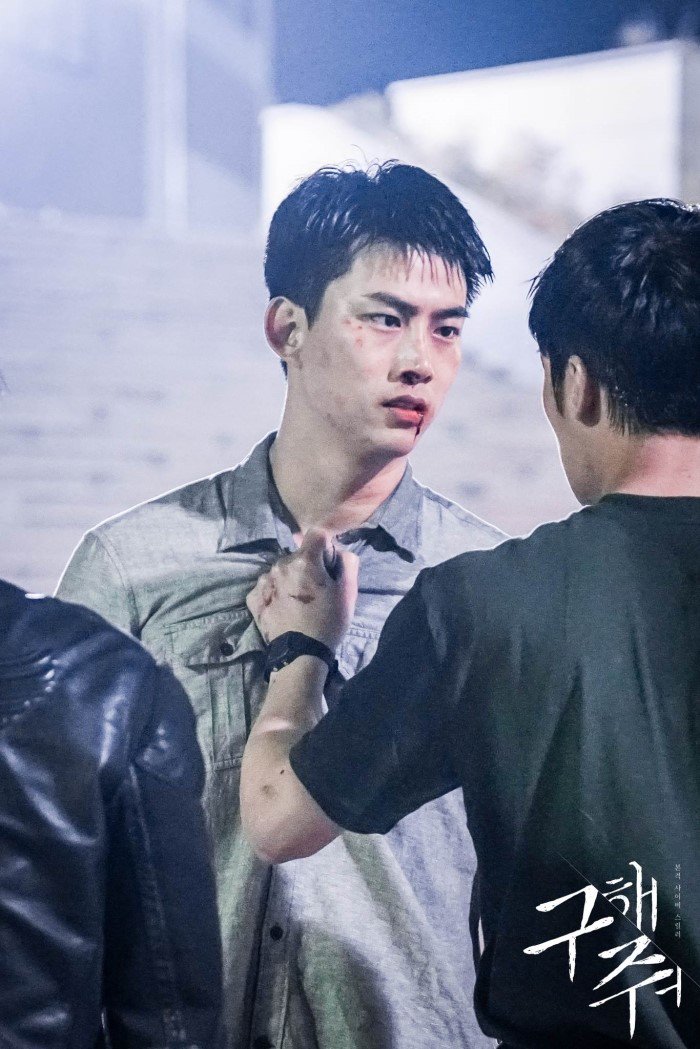 DIiKDxGUIAAB1Al.jpg:large