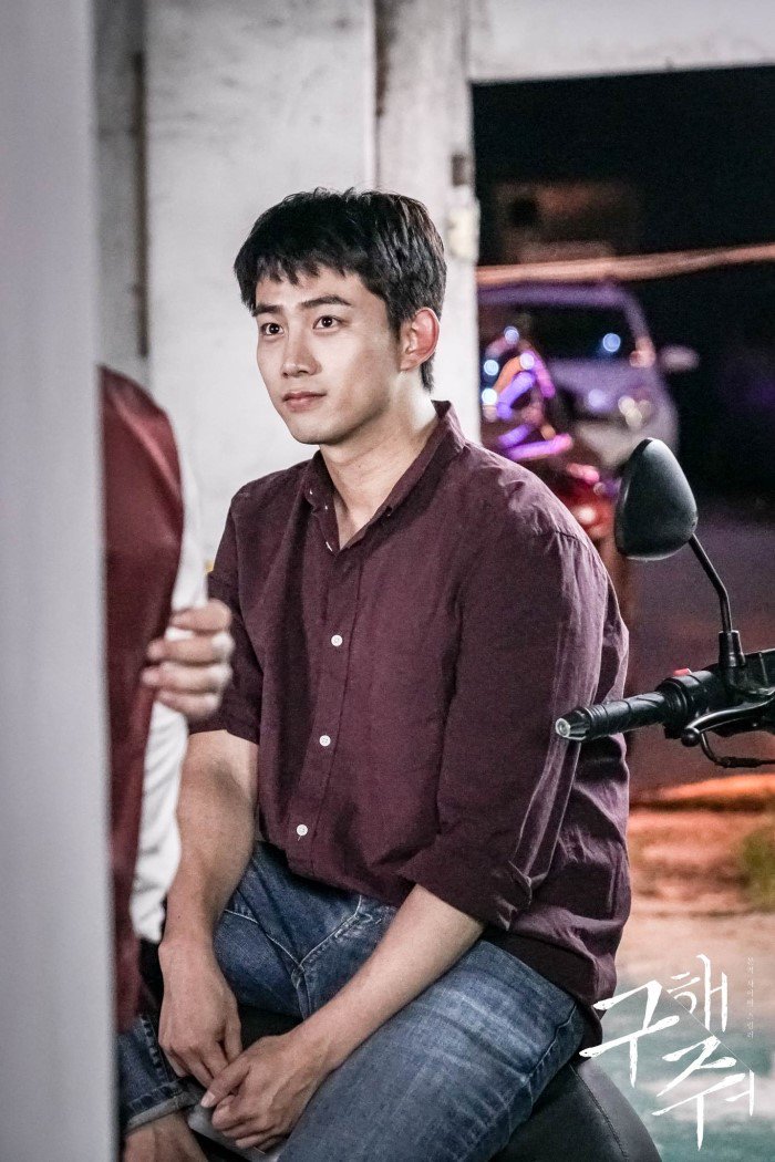 DIiKDxIVwAAZKAy.jpg:large