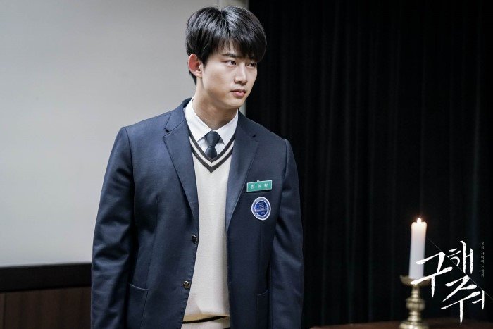 DIiKEagUIAAehIS.jpg:large