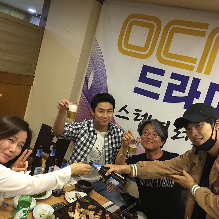 DIiM6HYV4AAt9Zm.jpg:large