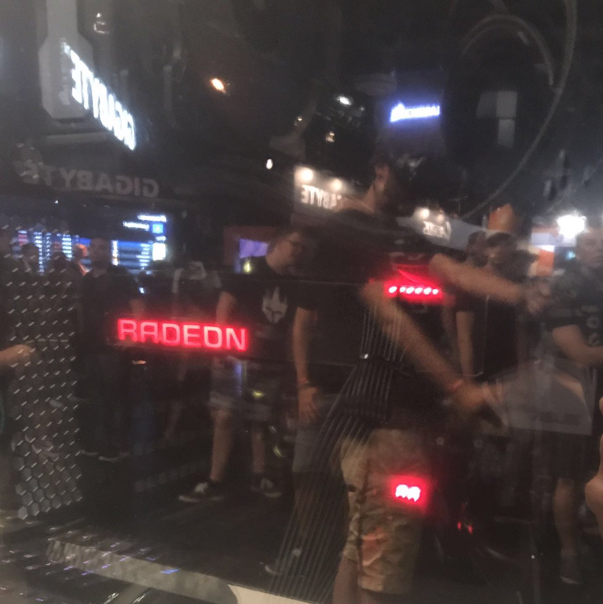 RayVR_dev tweet media