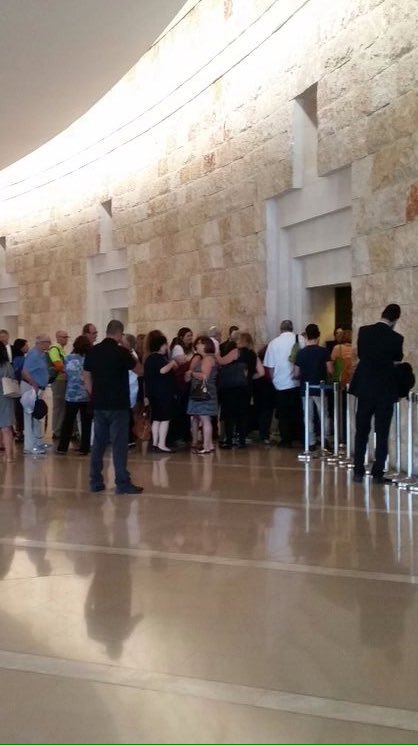 IsraelReform's tweet image. Boker Tov from the Supreme Court Israel we are here to demand =ity @ the #Kotel! Grateful to have @rabbisaperstein with us #OneWallOnePeople