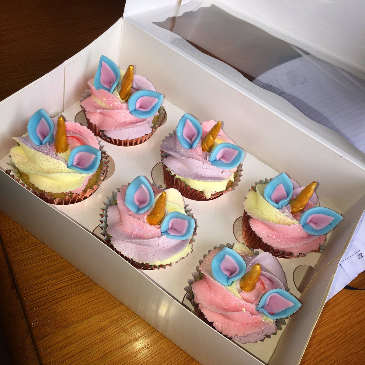 Little Blonde Bakes tweet media