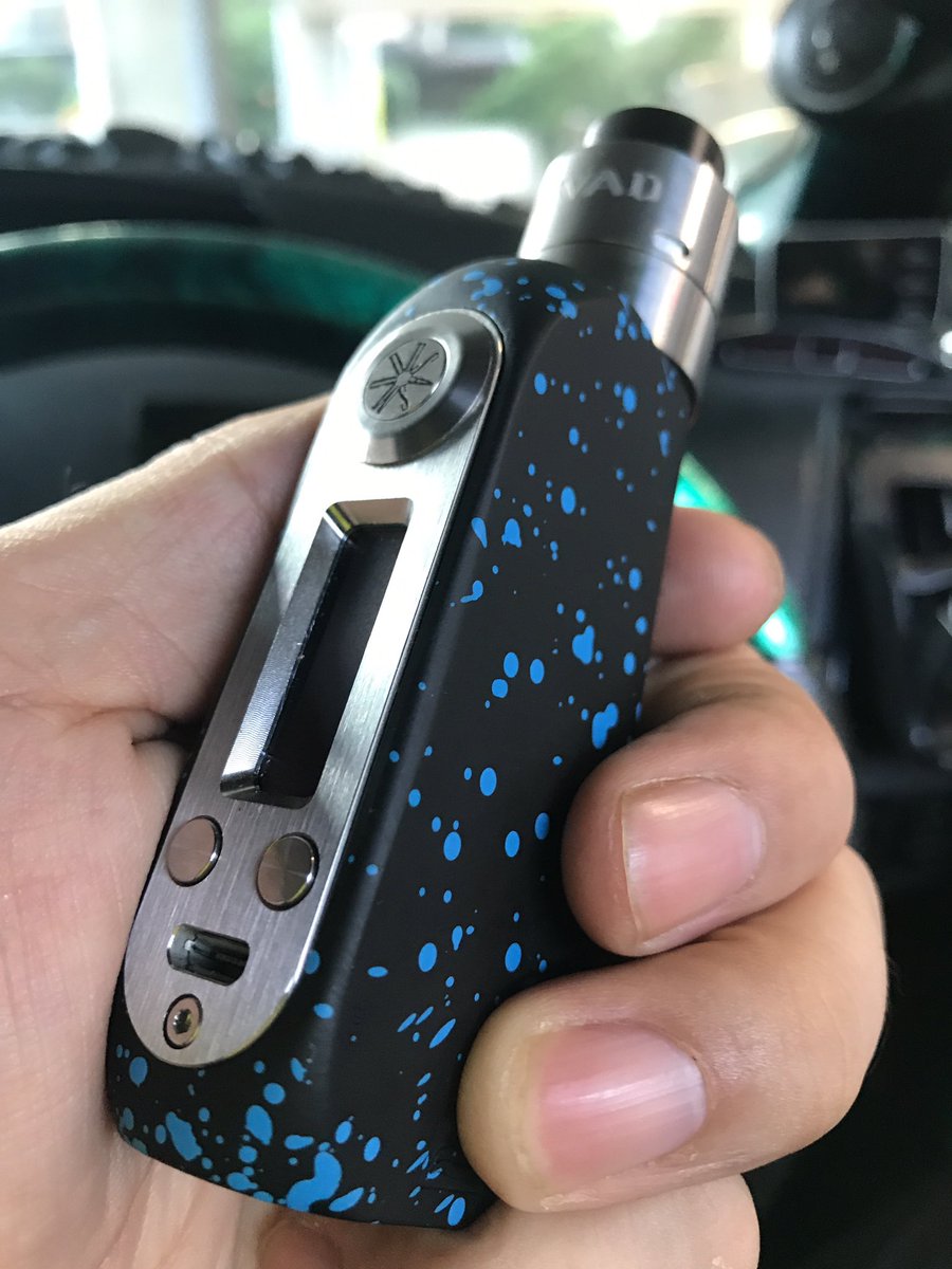 mocapu13's tweet photo. 久々にテクニカルにVandy vapeのGOVAD。
ボトムとサイドあるけどシングルコイルをボトムフローのみで使用。
#vapeshopworld #asmodus #govad #vandyvape #technicalmod #広島 #vape #conspiracy https://t.co/1yB6ukDwJB