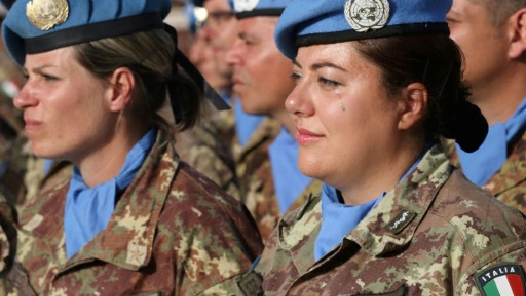 France24_en's tweet photo. UN renews peacekeeping mission in Lebanon as US warns of war https://t.co/Vo91QpbNUU https://t.co/XSTlLgfGQE
