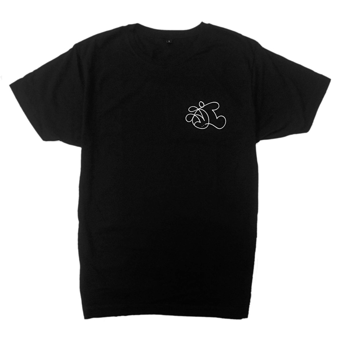DirtyDikeSMB's tweet photo. Limited ‘One line’ badge T-shirts available worldwide in black and white. https://t.co/Da3cuNYXDU https://t.co/d8esqhHgCw