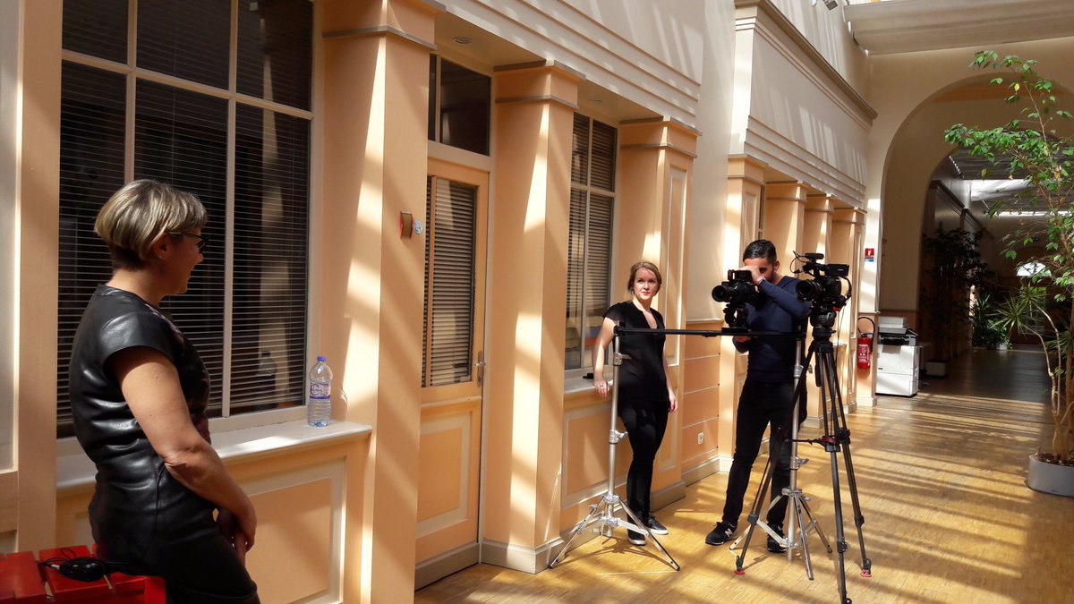 maisonsetcites's tweet photo. Grâce à Michaelle, collaboratrice chez Maisons &amp; Cités, découvrez le métier d'enquêtrice sociale : https://t.co/N2bojWIQyn #Emploi https://t.co/FV9a9p1Yci