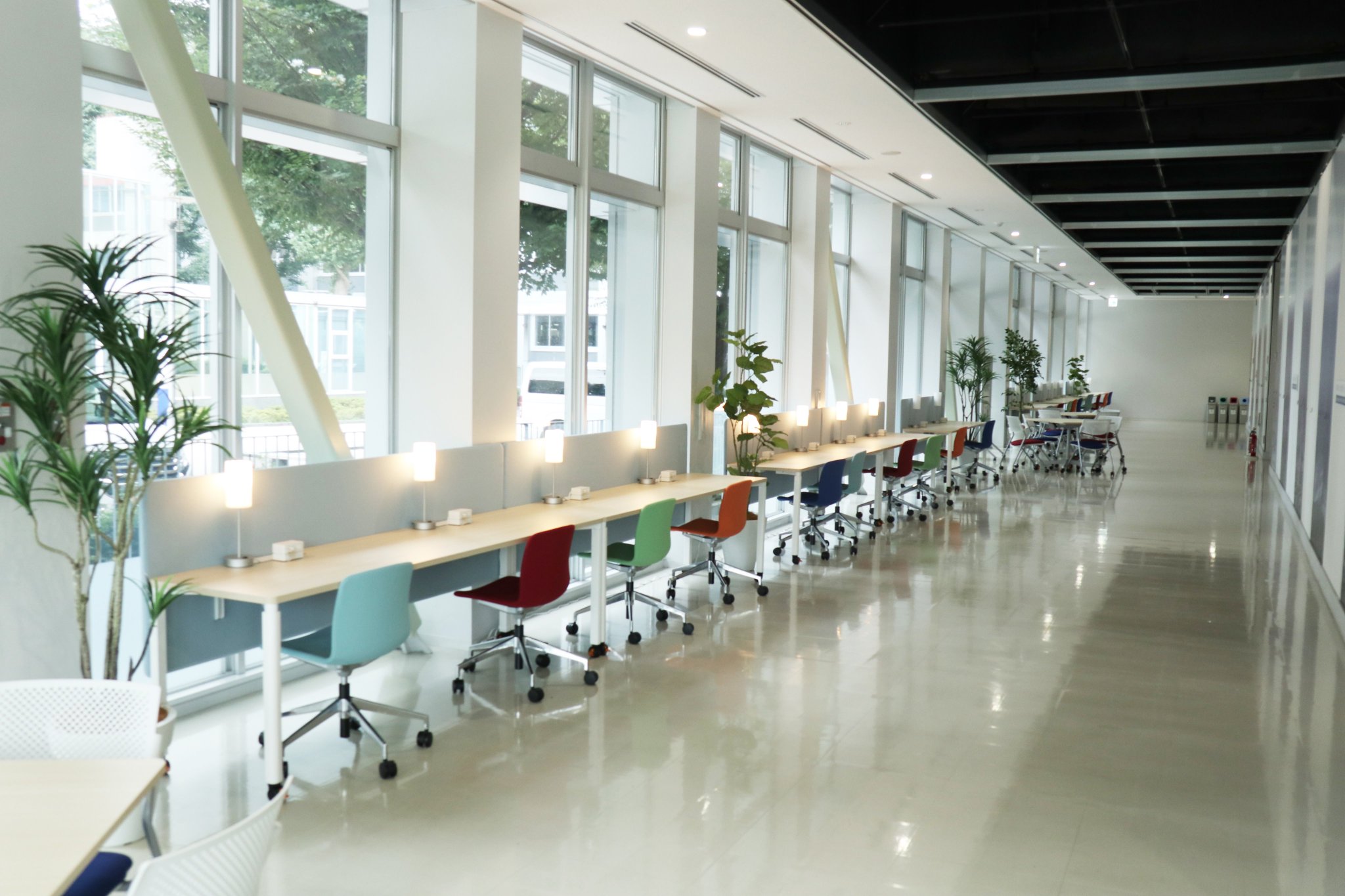 神奈川大学 公式 横浜キャンパス 3号館1階にラーニングエリアができました