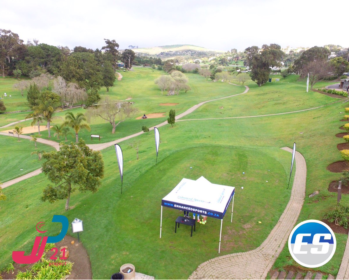 EnhancedSports's tweet photo. Team ES all ready on hole 10 at the ES Golf Day for swing analysis #JP21Project #TeamES https://t.co/pPmzWFx7DO