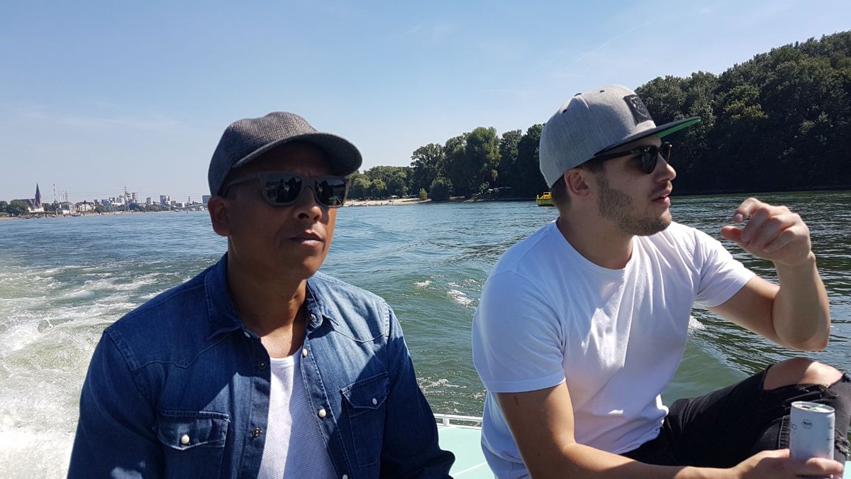 soehnemannheims's tweet photo. Söhne zu #boot, denn die zweite #single kommt. Dazu muss ein #video her
#xaviernaidoo #videodreh #release #shooting #catchtheboat #mannheim https://t.co/QgumxFoXZs