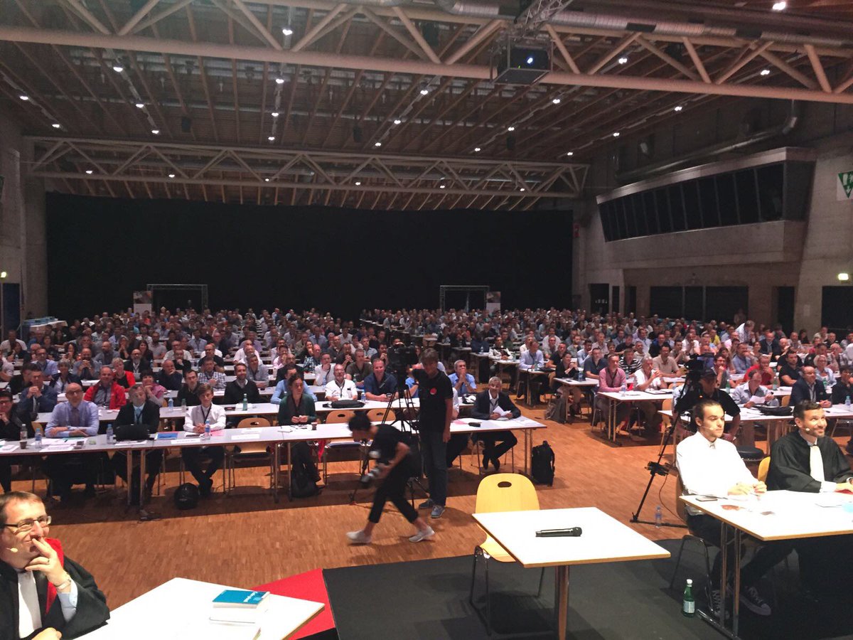 SuvaSuisse's tweet photo. Le procès de l’accident d’un apprenti débute devant 512 personnes. Quelles seront les peines? Suspens https://t.co/kxq1baTpGJ #EventTribunal https://t.co/vfMmbtKRVW