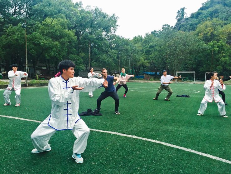 studycli5's tweet photo. 入乡随俗 
rù xiāng suí sú
Al lugar donde fueres haz lo que vieres
#ModismosChinos #Taiji #EstudiaCLI #Mandarín
https://t.co/shj3YSAbic https://t.co/q41PJw0EUH