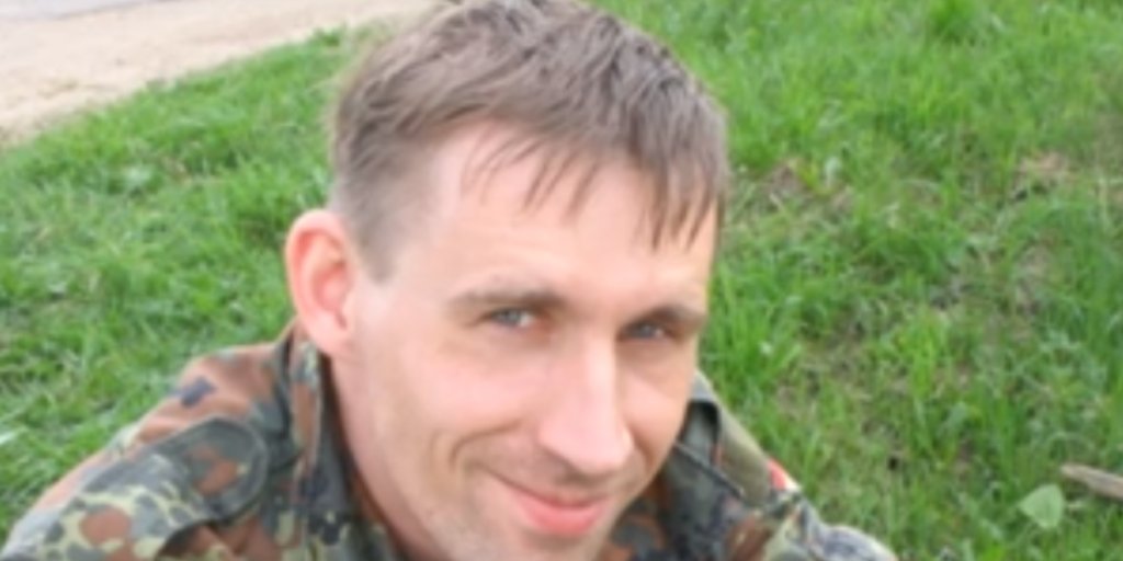 villagemsk's tweet photo. Осужденный за два репоста во «ВКонтакте» инженер из Твери уехал из России

#эфир https://t.co/clx3N4iYuv https://t.co/KpyfA4iULh
