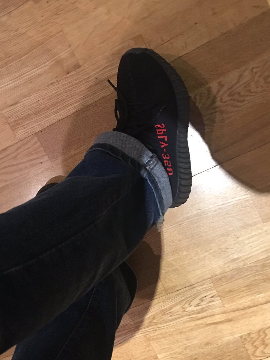 QueenB_ridget's tweet photo. Forget #junners I have #jeezys jeans + yeezy #toocoolforschool @adam_antony1 @ShrimpZombie https://t.co/PQ7CZhrL2p