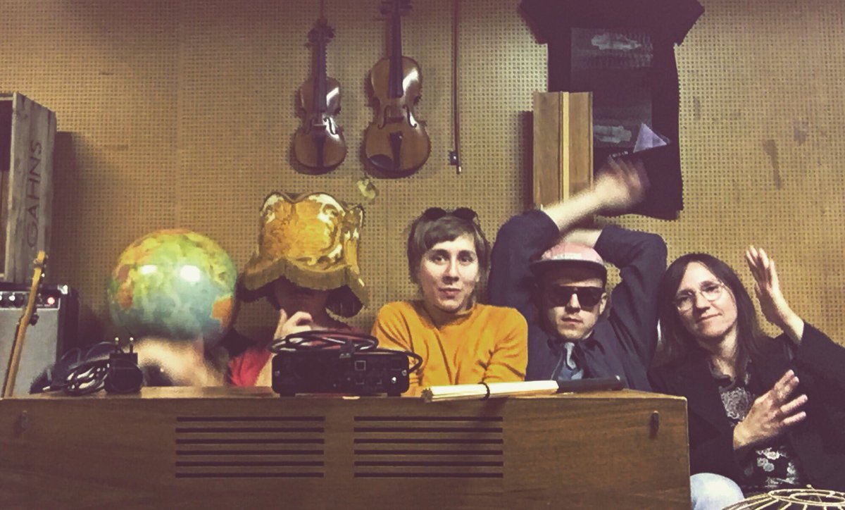 sugarmaebaker's tweet photo. 💚 friday @LiveatHeart 19.00 Level. #heyImintheband https://t.co/ZGkcrd1qCq