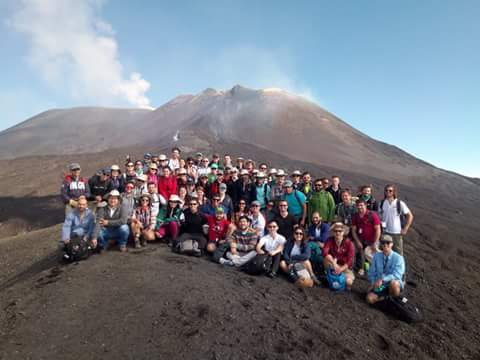 artur_geochem's tweet photo. #DCOECS17 #Etna https://t.co/m9r8TzqhAS