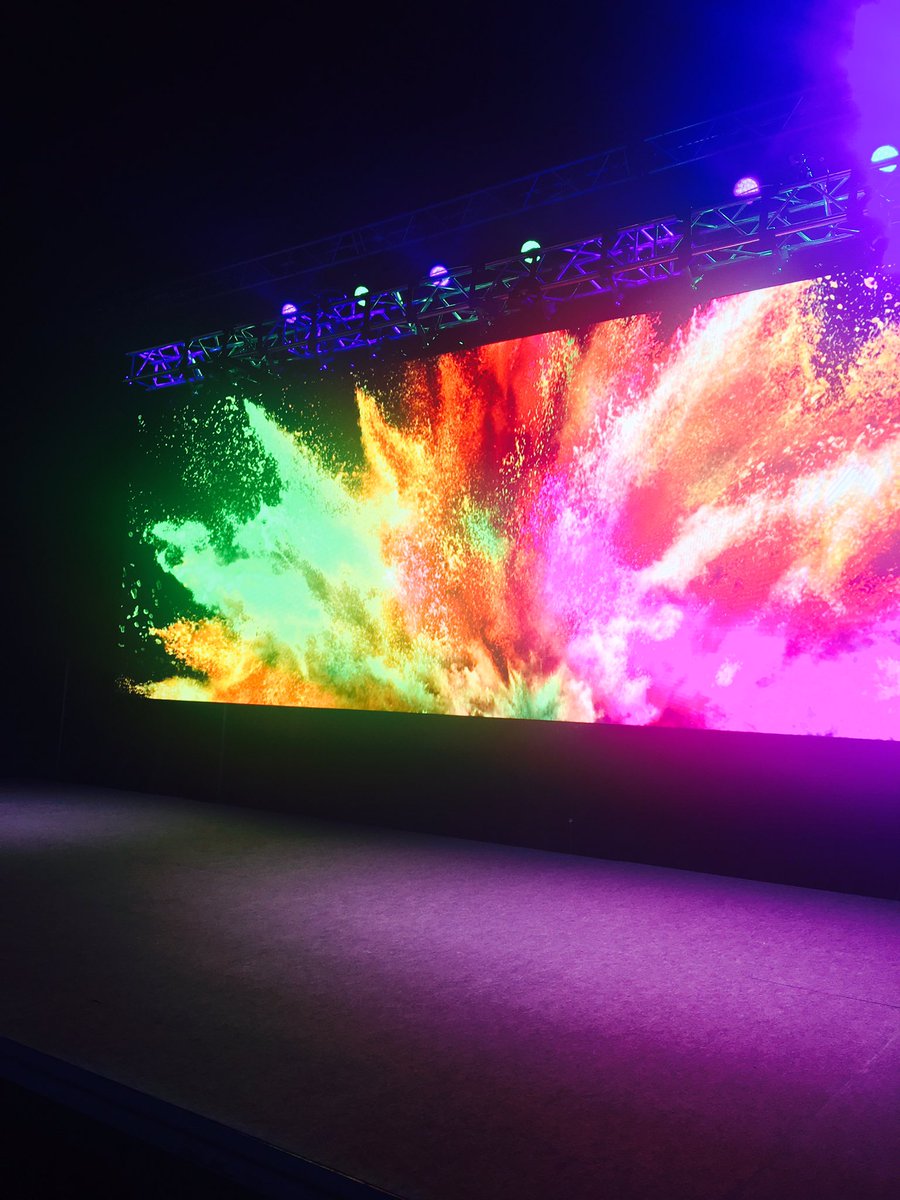 clive_agency's tweet photo. Very cool showcase from @avtek at #ActivateRDS this week! Well done guys. Exciting! #eventprofs #creativeevents https://t.co/U6pzFnLCSm