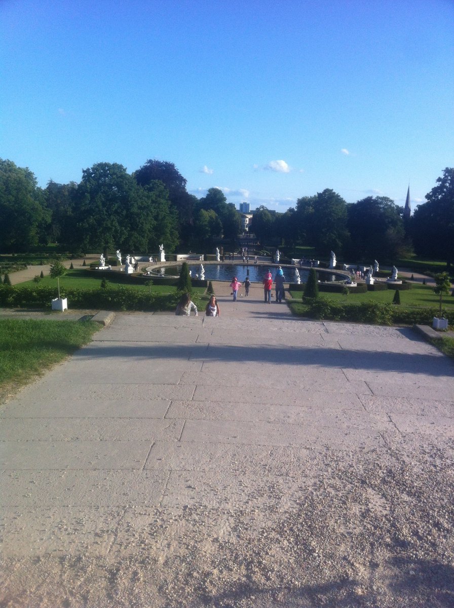 Potsdam ❤️
Es ist dort wunderschön.z.b Sanssouci ❤️😍 ihr müsst auch dort hin.