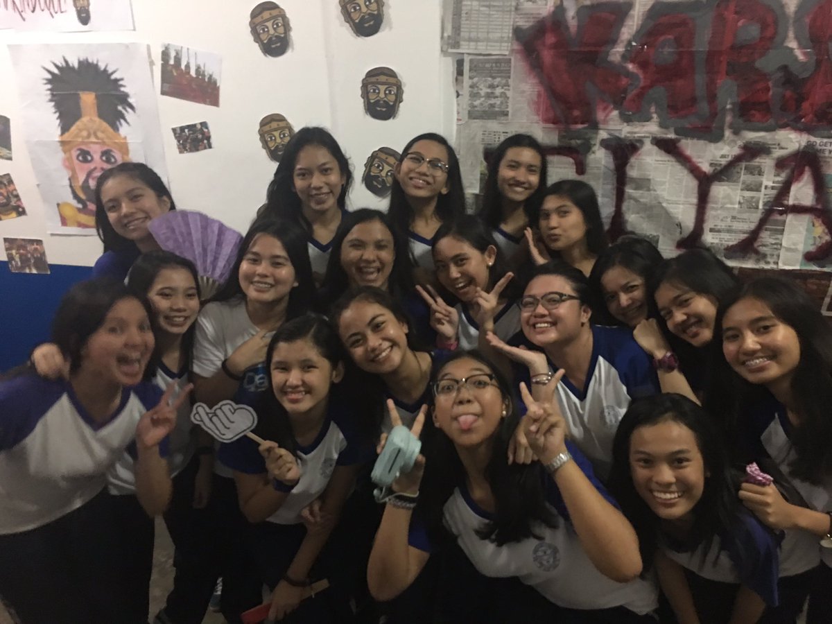 ix_simplicity's tweet photo. INCOMPLETE PERO SOBRANG SAYA, LOVE YOU FAM! 💘 https://t.co/pNNk3zwhOm