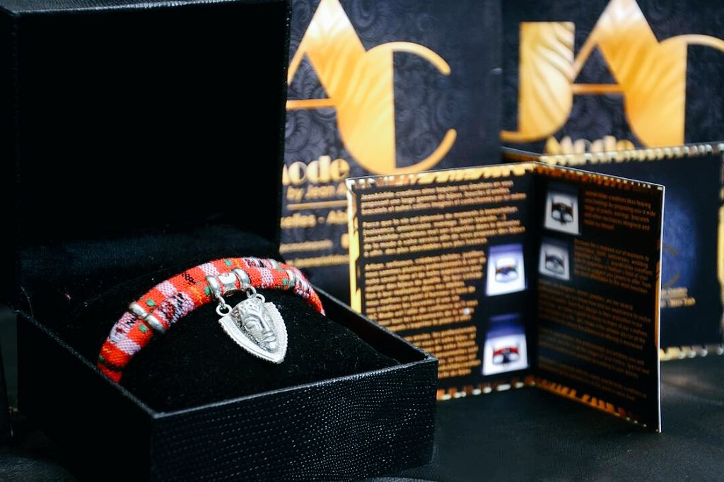 JeanCreati's tweet image. La montre fut pendant longtemps le seul bijou que puisse porter un gentleman. une nouvelle génération de bracelets est née   by @JeanCreati